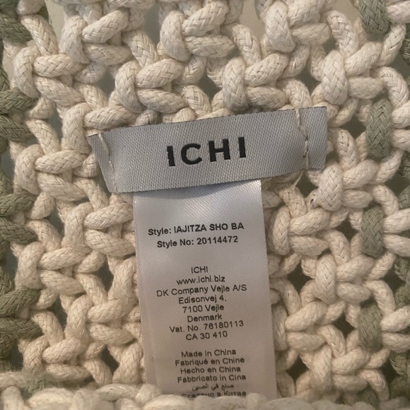 Woven Ichi Bag with Wooden Handle - Picture 7 of 7